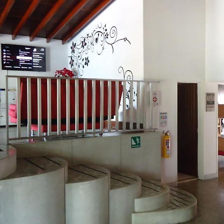 Iris Hostel Medellín Buitenkant foto