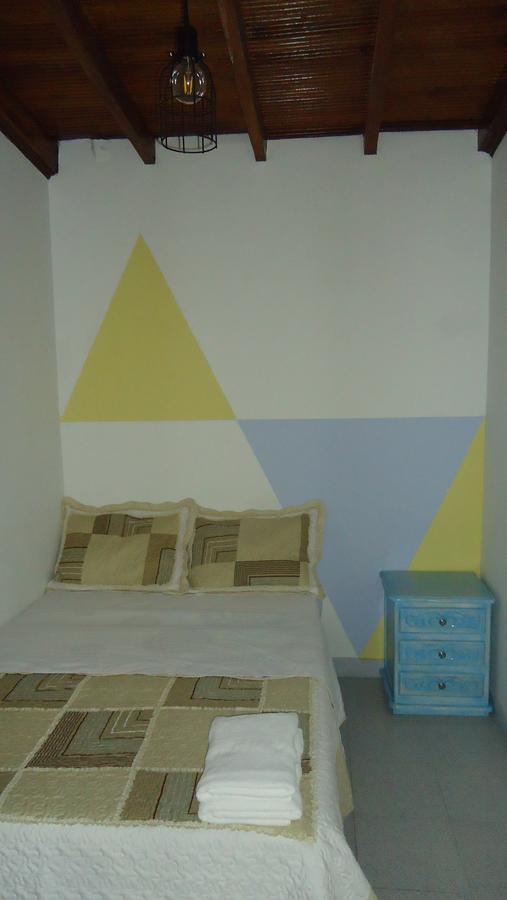 Iris Hostel Medellín Buitenkant foto